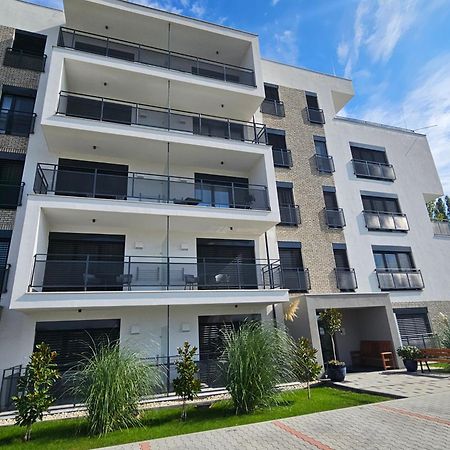 Harmonia Riva Apartman B11 Dunajská Streda Exterior foto